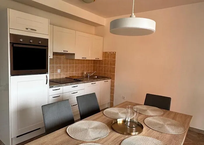 Apartman - 3 *