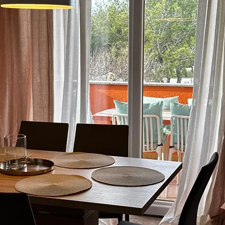 - 3 Appartement