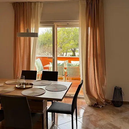 - 3 Appartement *